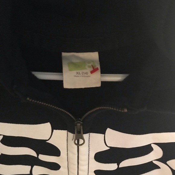 🍁NWOT Black skeleton hoodie(XL-14) - Picture 2 of 4